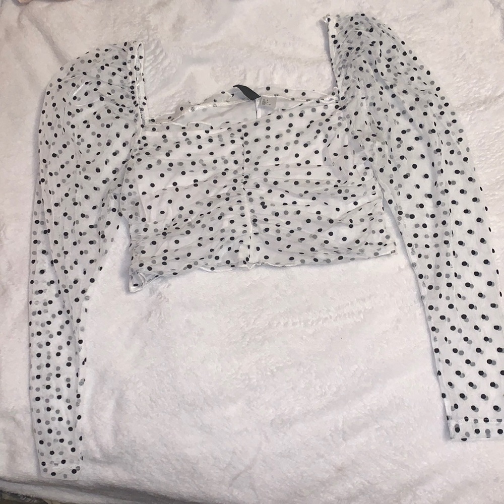 Polka dot long sleeve crop top
